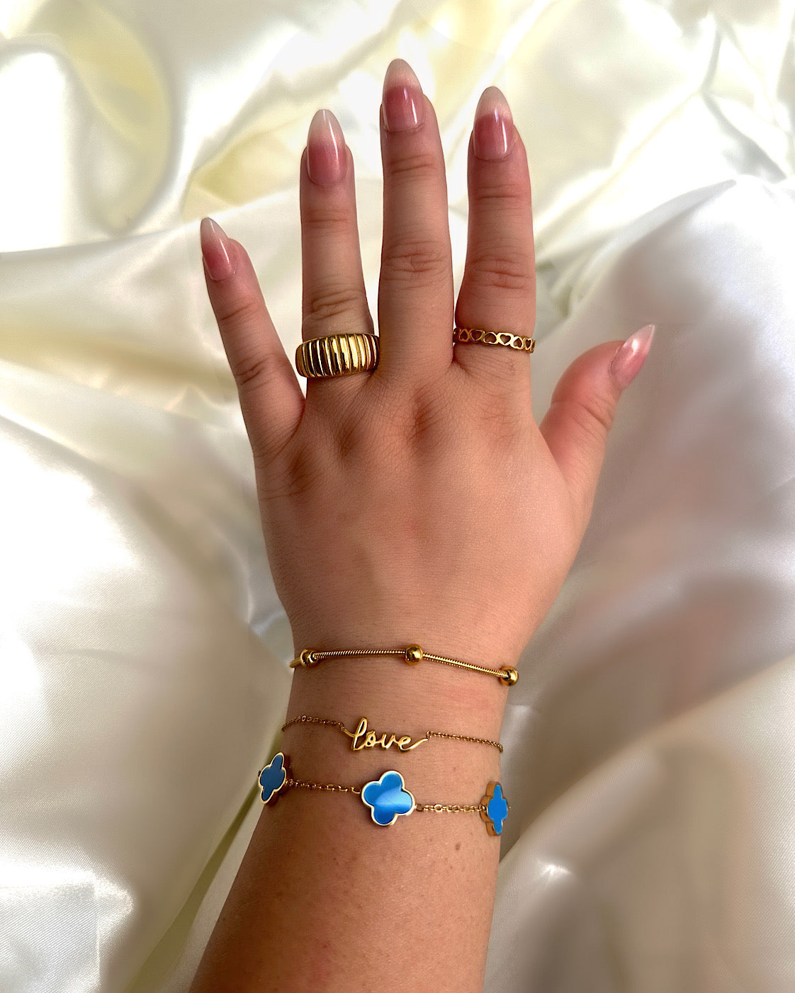 Love Armband