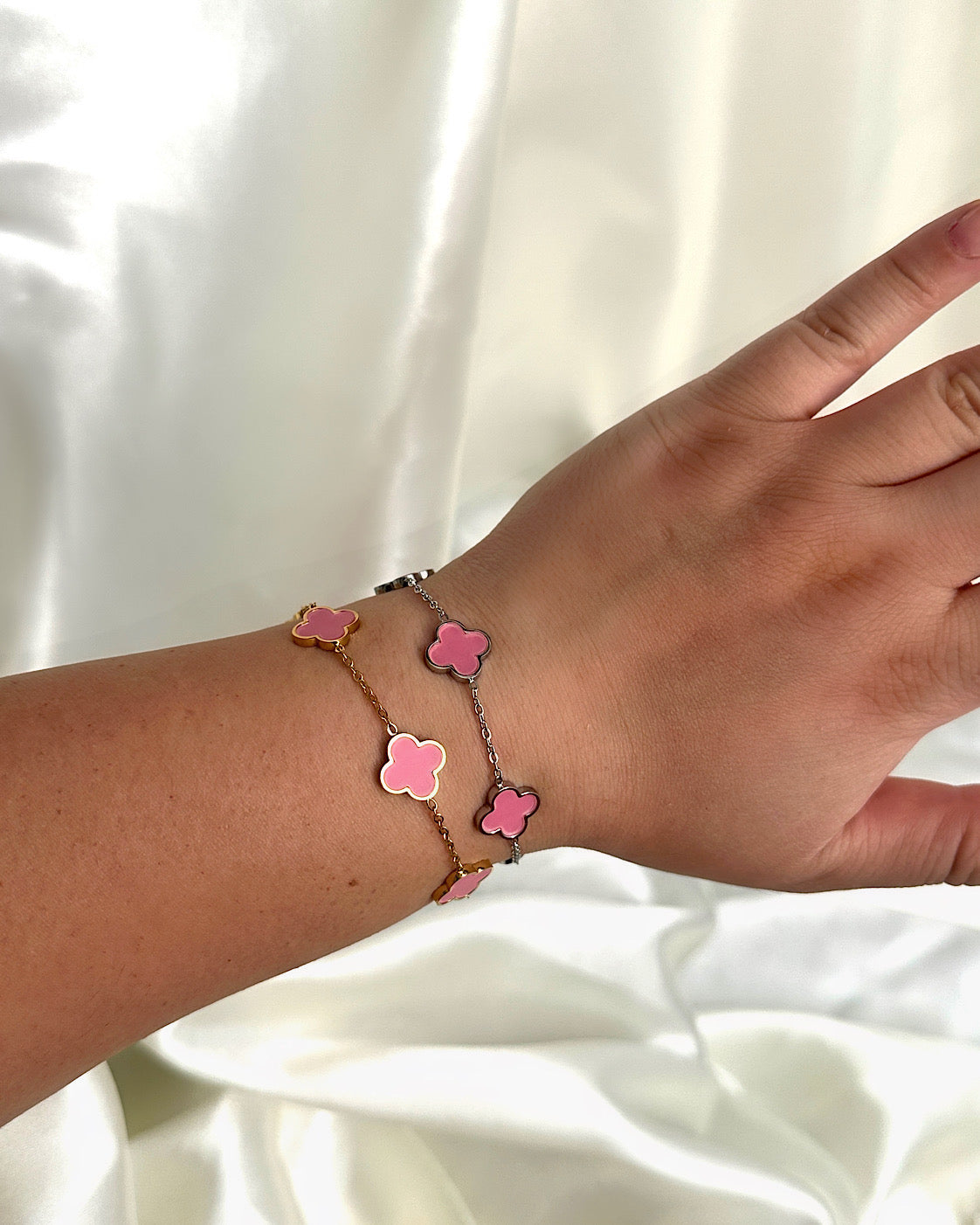 Pink Clover Armband