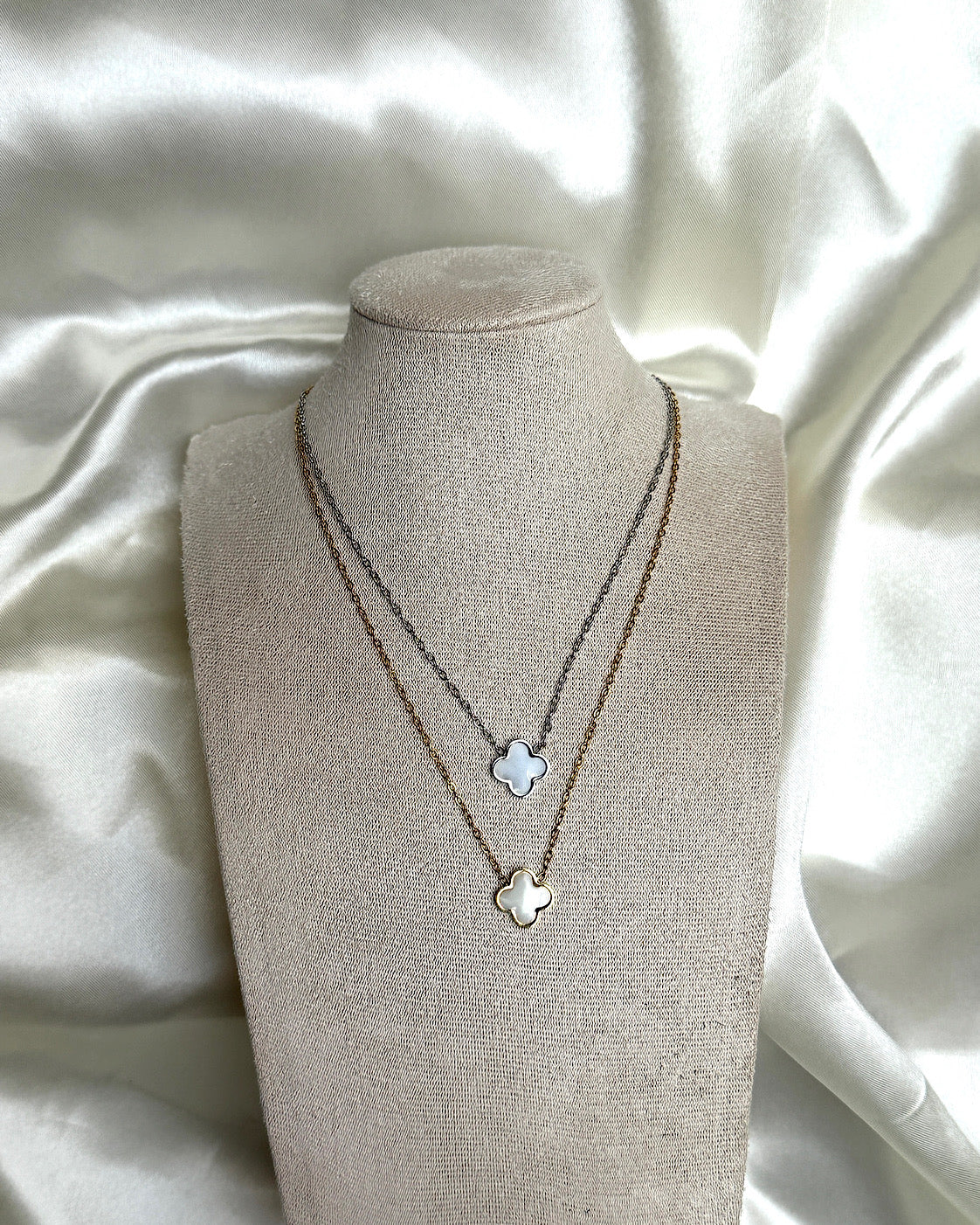 White Clover Kette