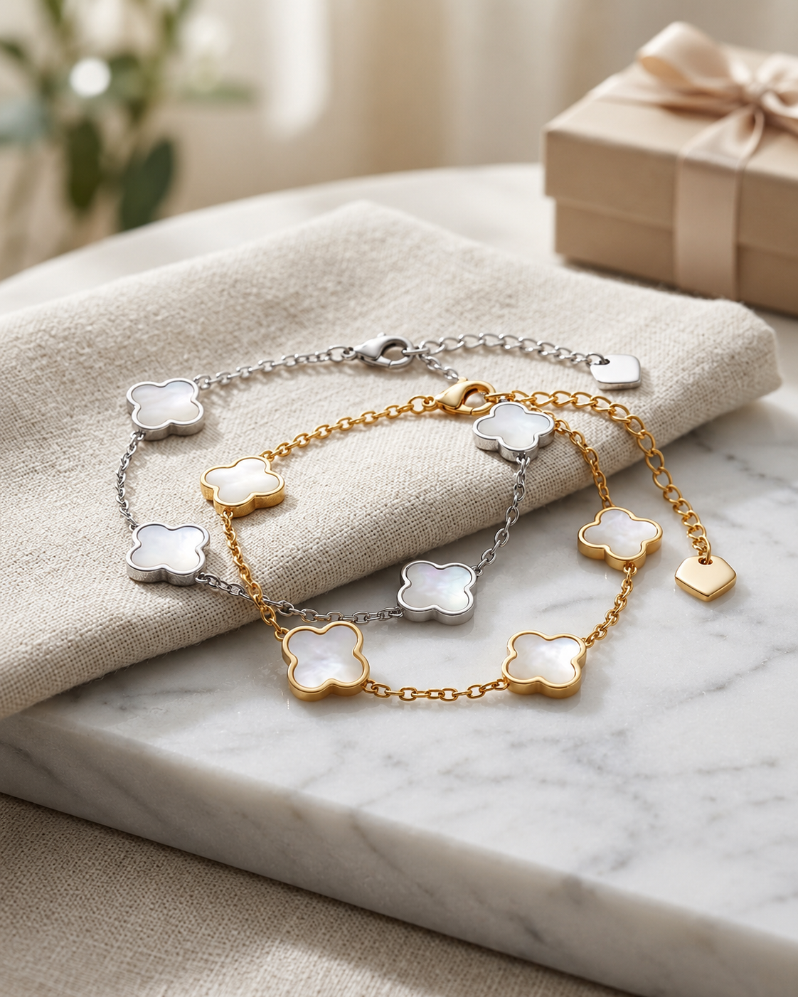 White Clover Armband