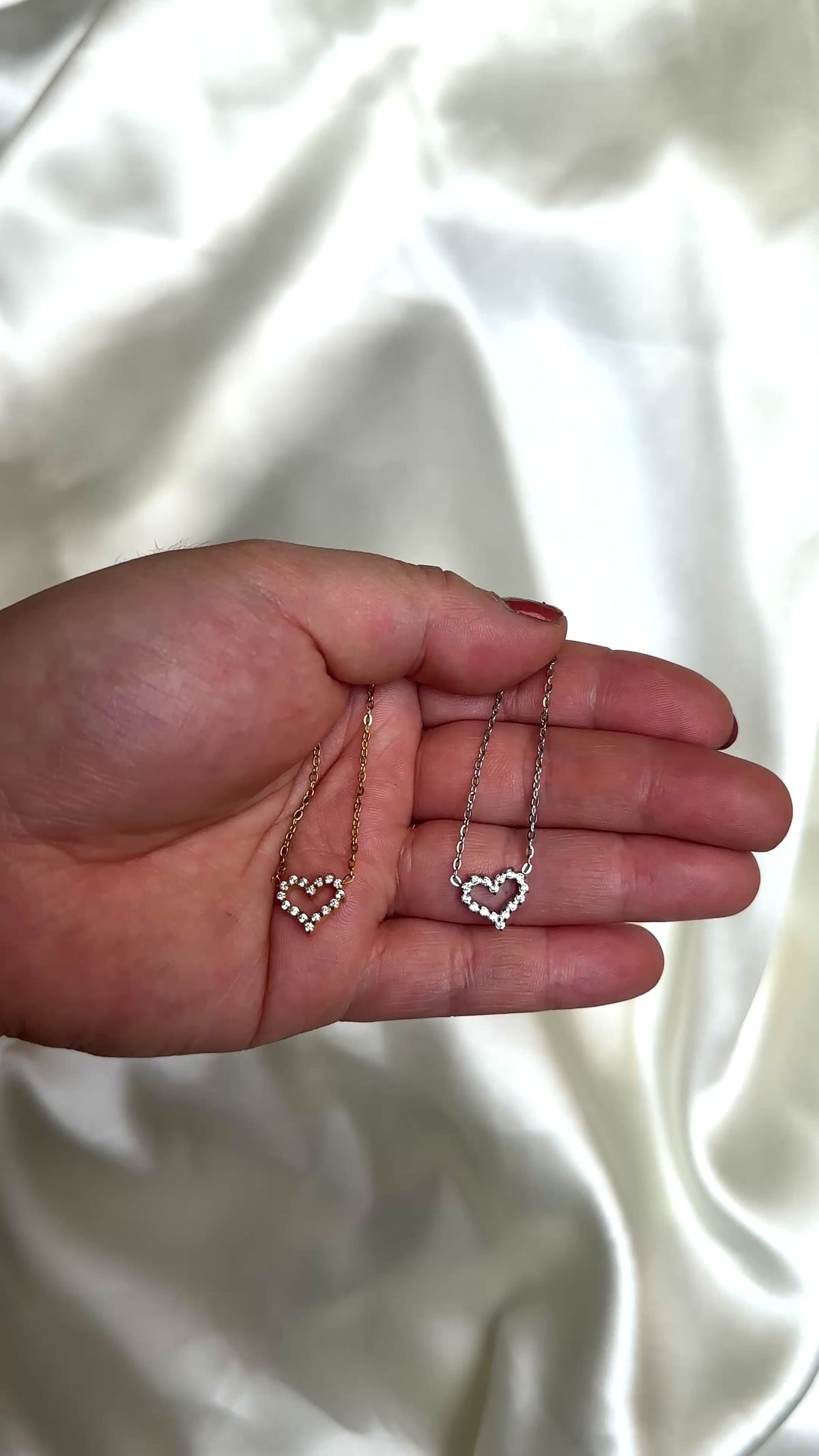 Glowing Heart Kette