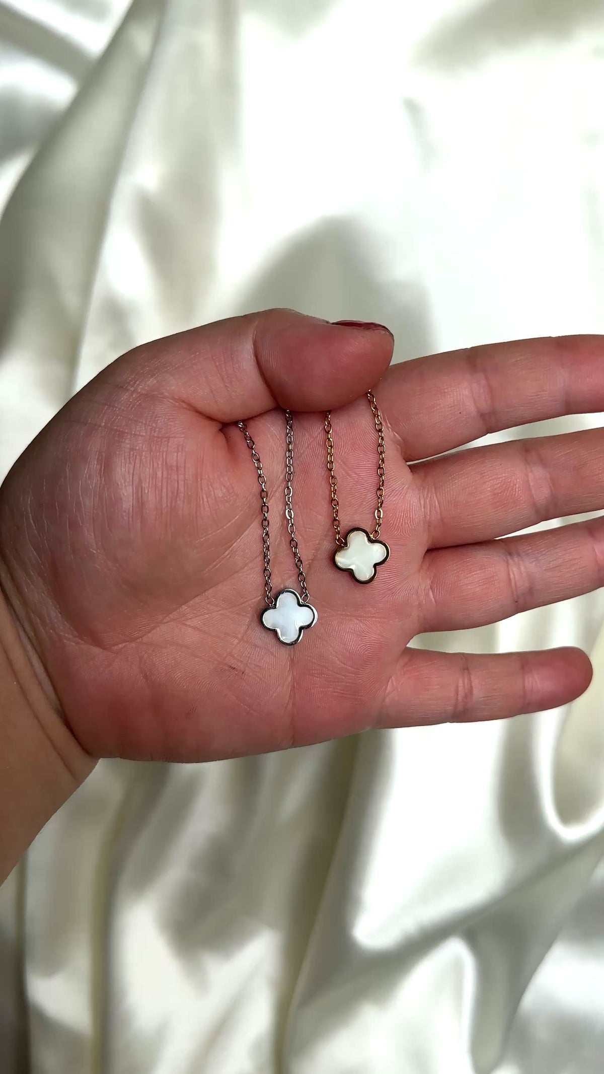 White Clover Kette